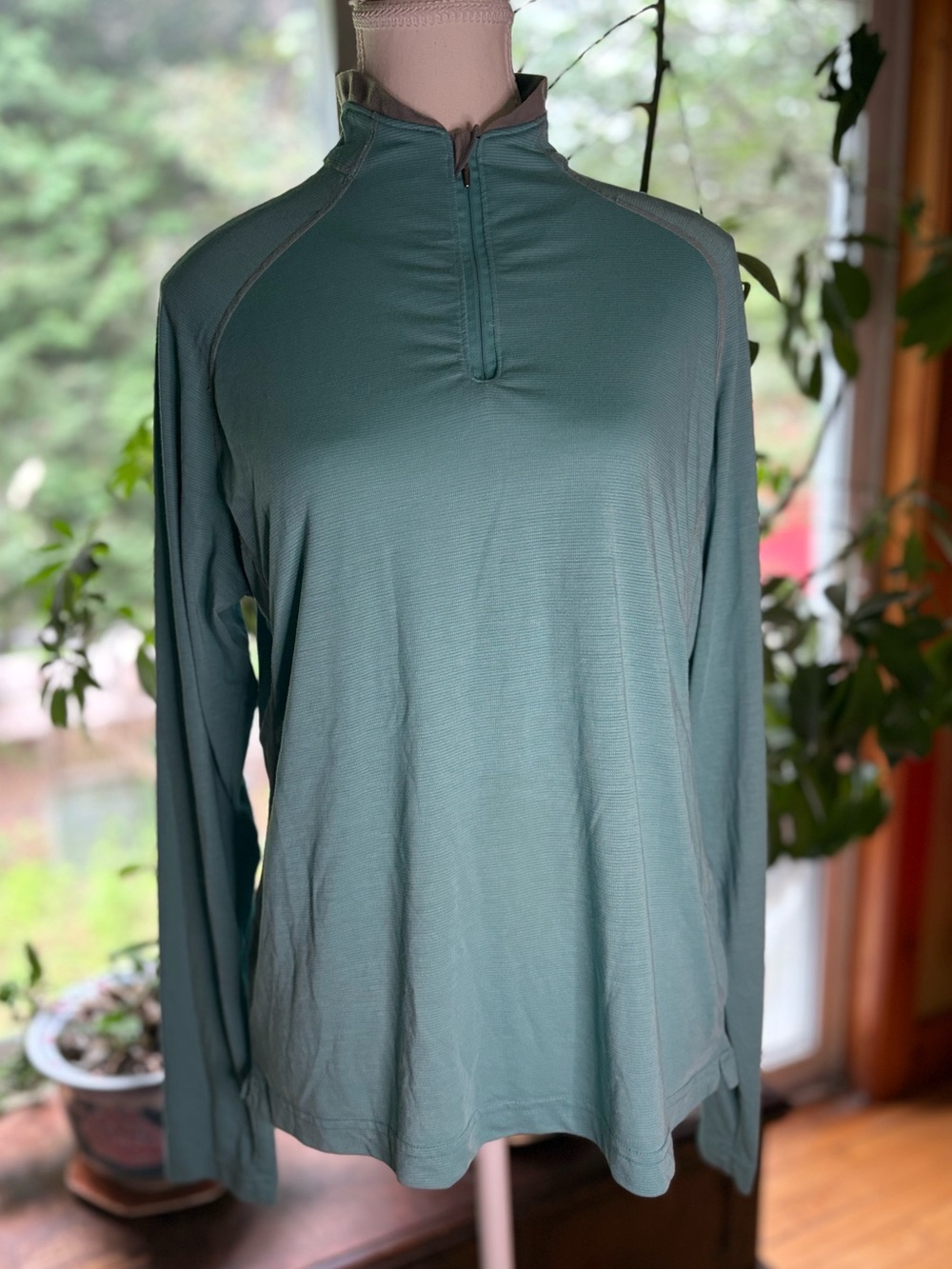 Columbia Long Sleeve Quarter-Zip Top in Seafoam Green